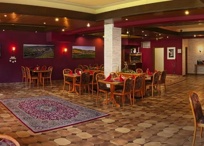 Krone Riesling 3* טריטנהיים